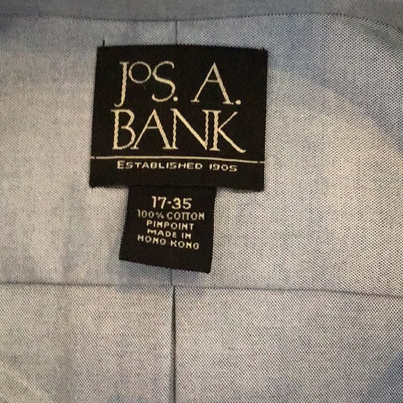 🟥NWT men’s Jos A bank button down🟥 - Picture 2 of 4